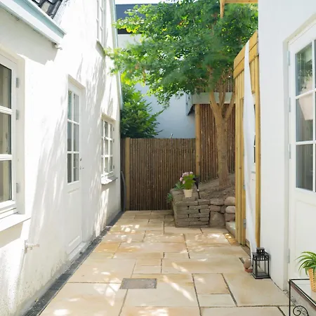 Вилла Lille Med Havudsigt Og Sauna Espergaerde