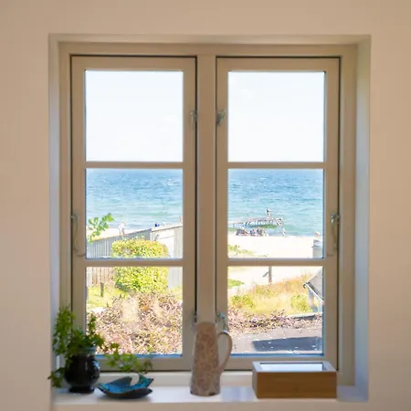 Lille Med Havudsigt Og Sauna Espergaerde