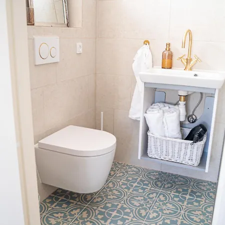 Lille Med Havudsigt Og Sauna Вилла Espergaerde